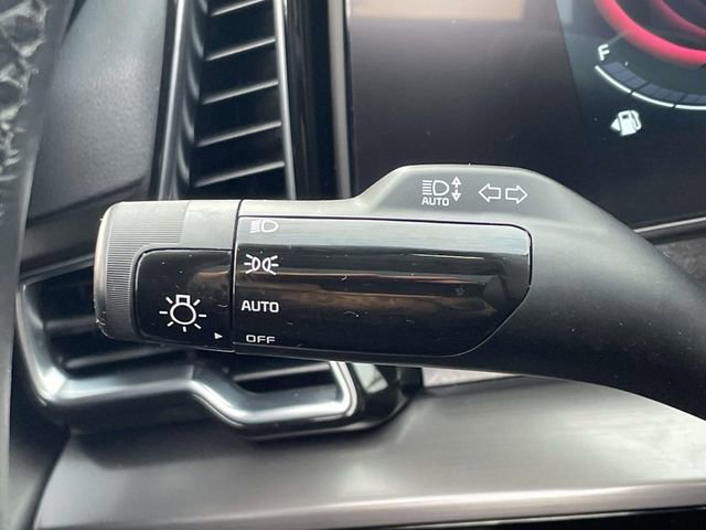 Used 2025 Kia Sportage EX w/ Premium Package image 23