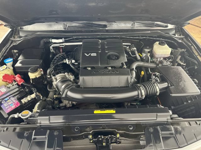 Used 2020 Nissan Frontier PRO-4X w/ Pro-4x Utility Package AWD/4WD image 27