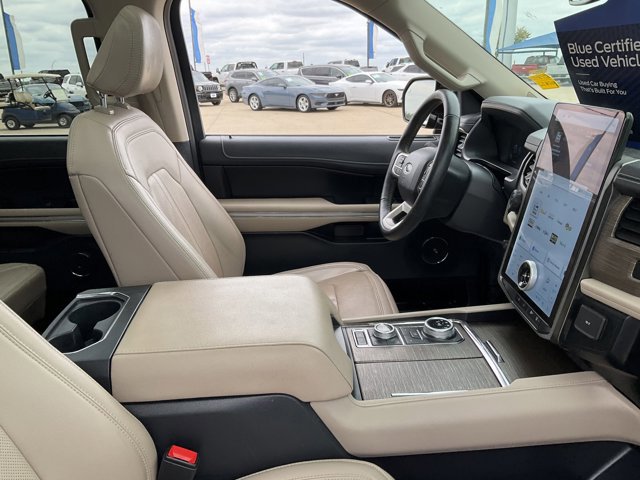 Certified 2024 Ford Expedition Limited w/ Excursion Package AWD/4WD image 19