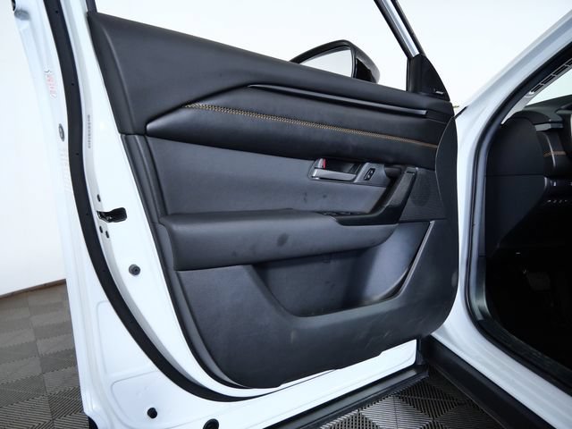 Used 2025 MAZDA CX-50 AWD 2.5 Hybrid w/ Premium Pkg image 16