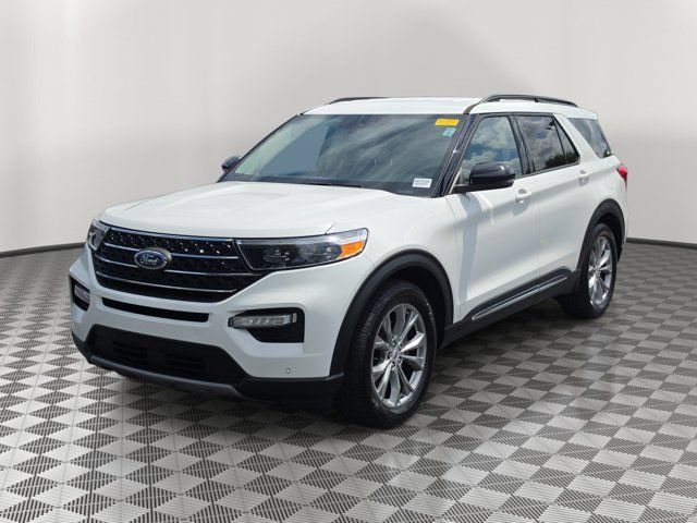 Certified 2023 Ford Explorer XLT w/ Equipment Group 202A RWD video 3