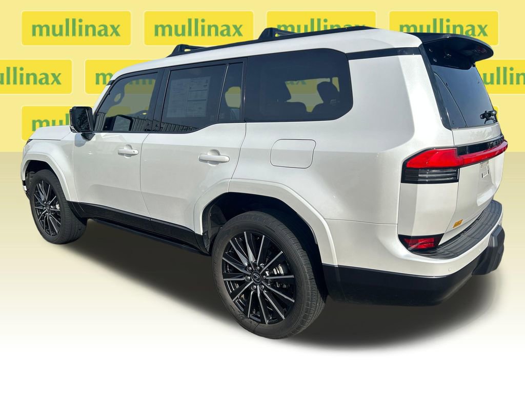 Used 2024 Lexus GX 550 w/ Cold Area Package AWD/4WD image 12