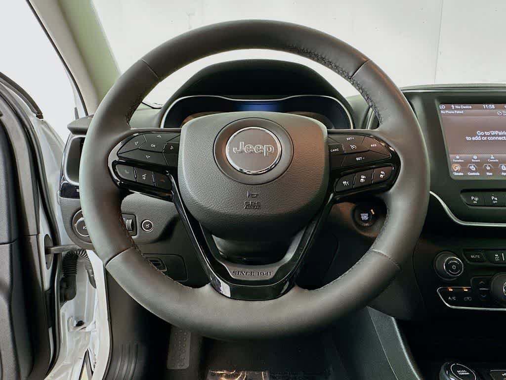Used 2023 Jeep Cherokee Altitude Lux AWD/4WD image 16