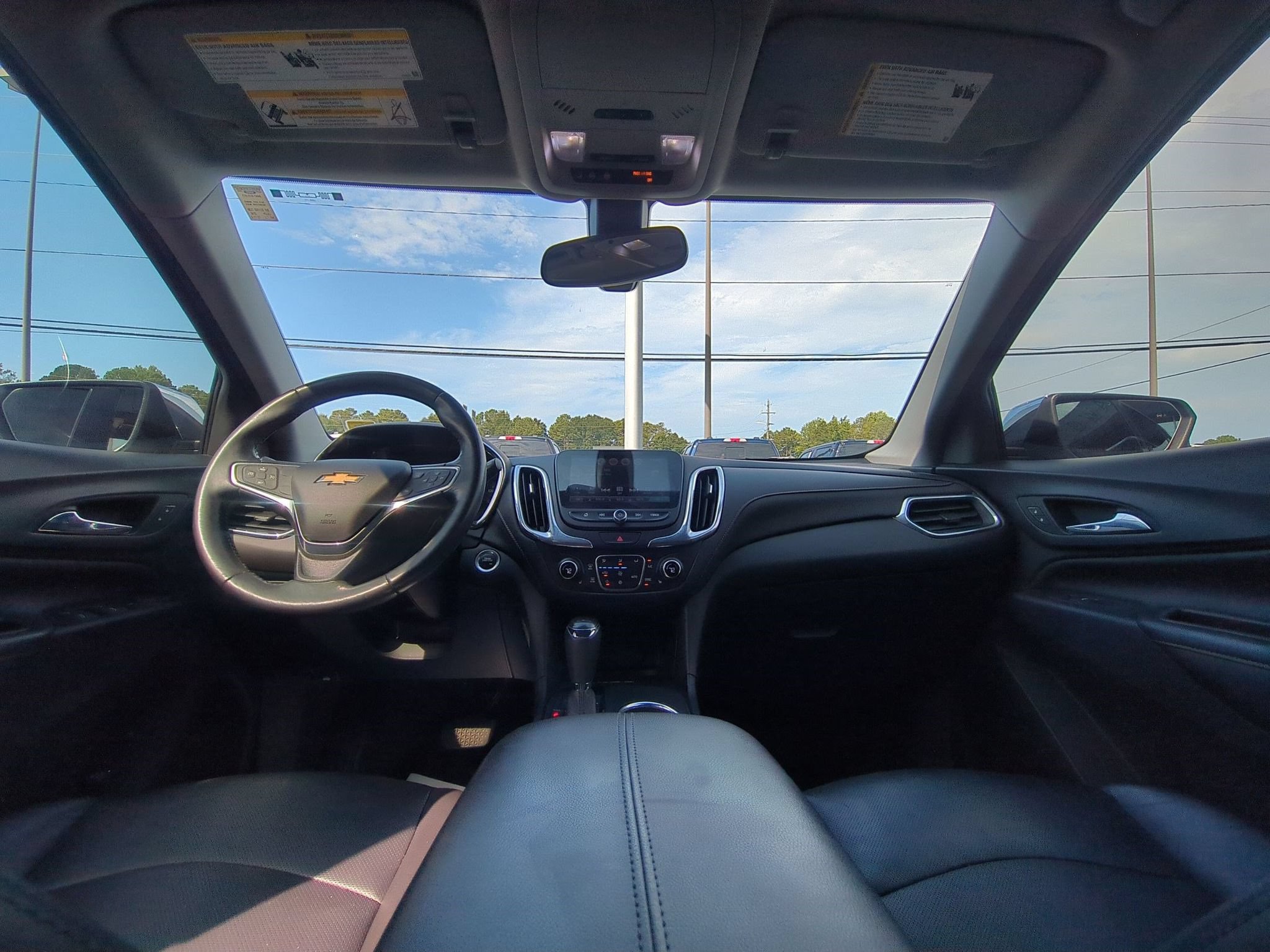 Used 2018 Chevrolet Equinox Premier FWD image 26