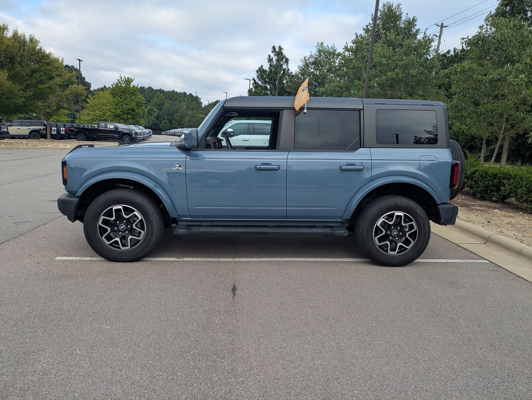 Certified 2024 Ford Bronco Outer Banks AWD/4WD image 7
