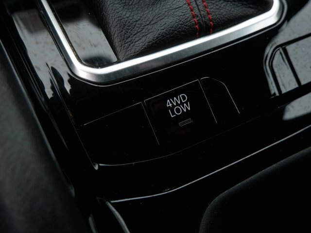Used 2025 Jeep Compass Trailhawk AWD/4WD image 27