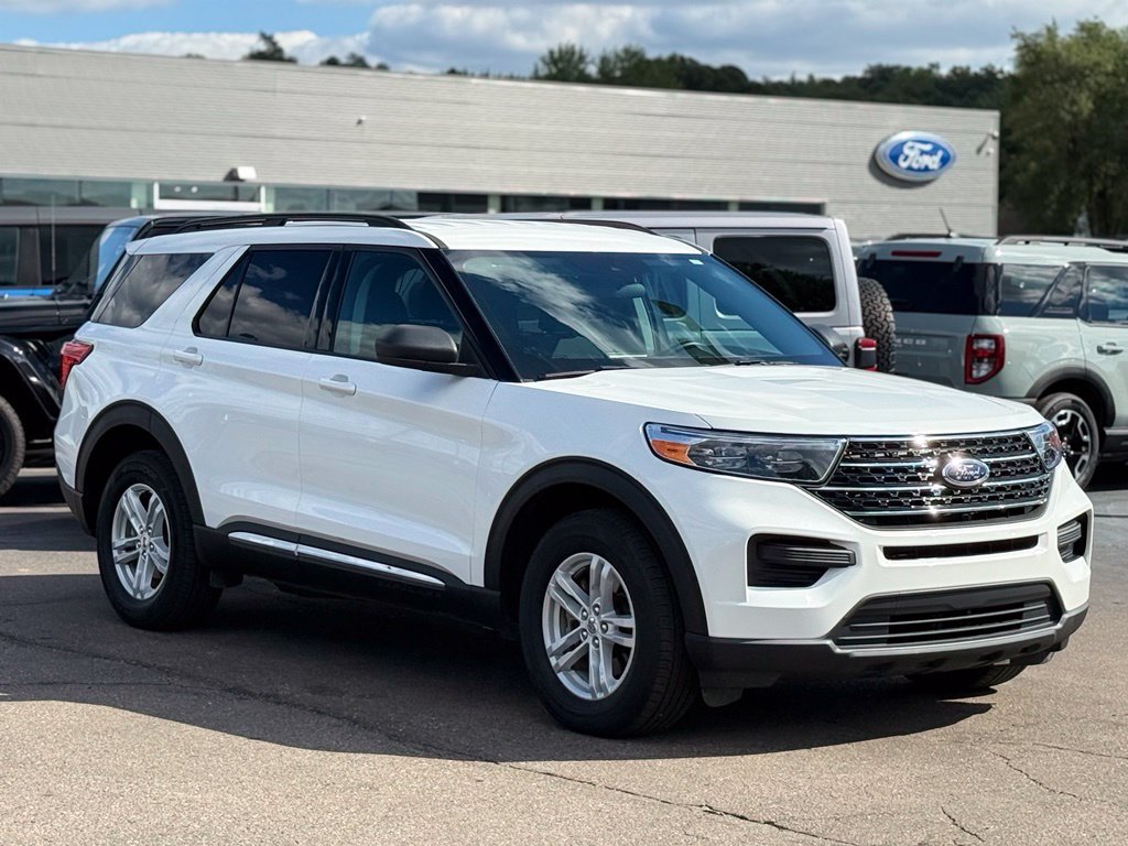 Certified 2024 Ford Explorer XLT w/ Class IV Trailer Tow Package AWD/4WD image 27