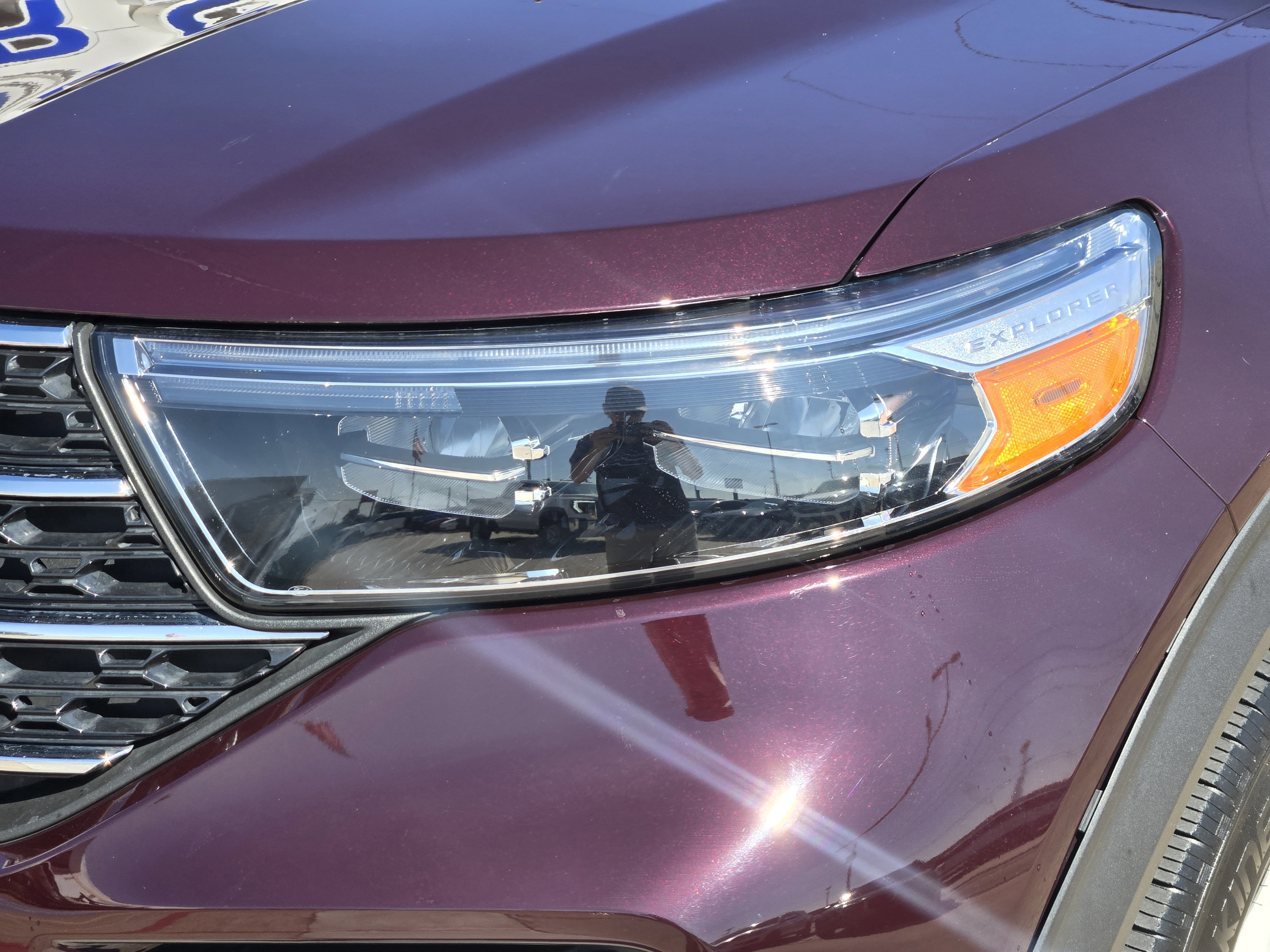 Certified 2023 Ford Explorer XLT image 6