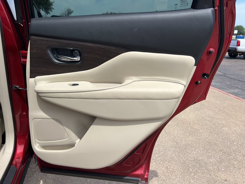 Used 2019 Nissan Murano Platinum w/ Cargo Package FWD image 14