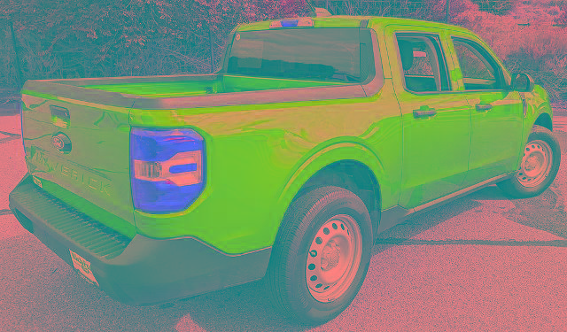 Certified 2025 Ford Maverick XL FWD image 3