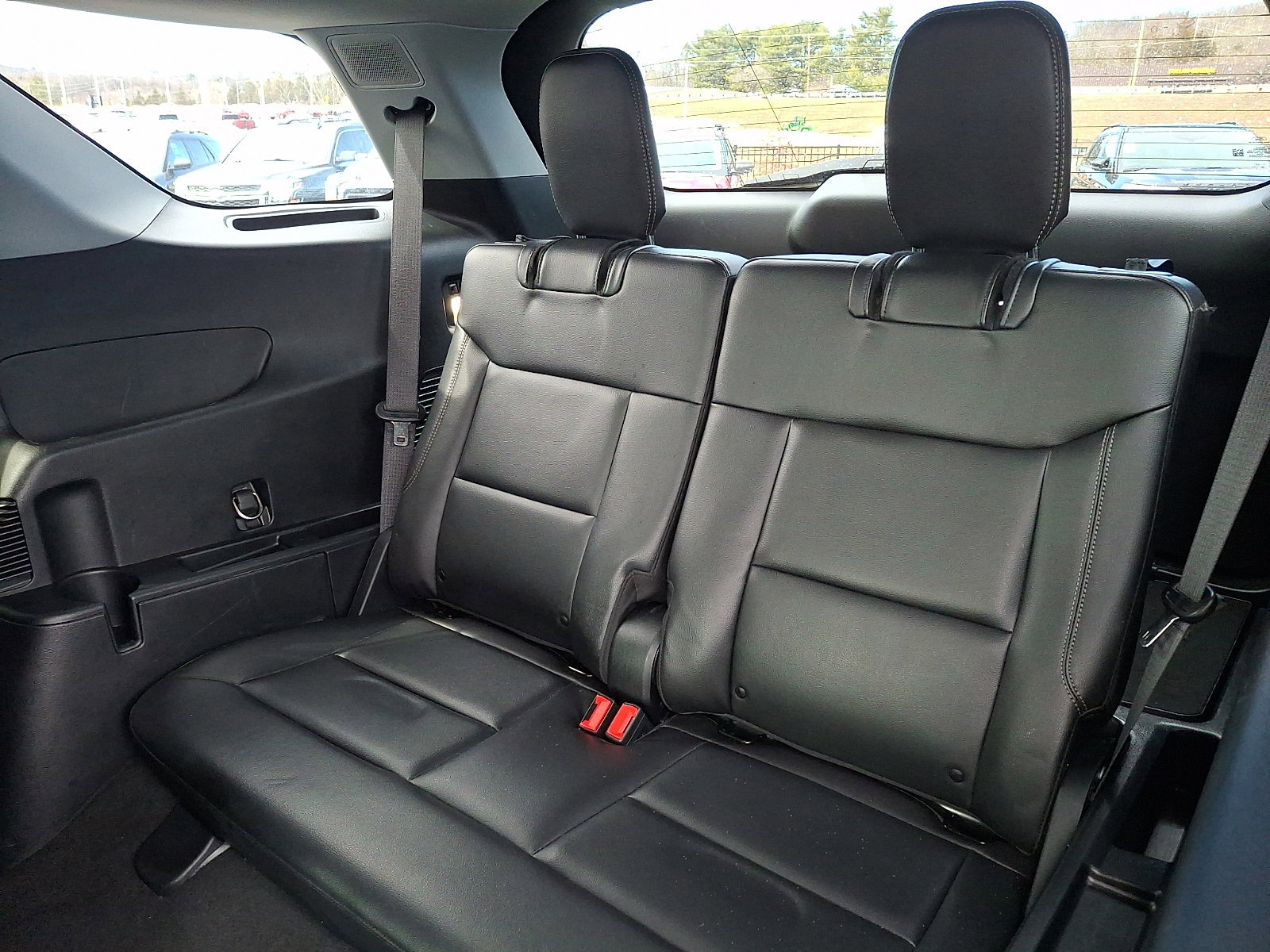 Certified 2022 Ford Explorer Limited w/ Limited Technology Package image 11