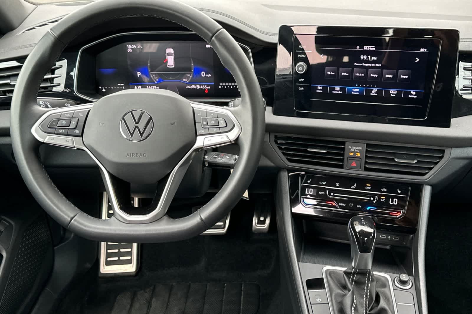 Used 2025 Volkswagen Jetta Sport FWD image 14