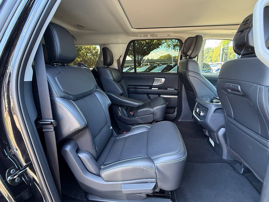 Certified 2026 Ford Expedition Max Platinum AWD/4WD image 28