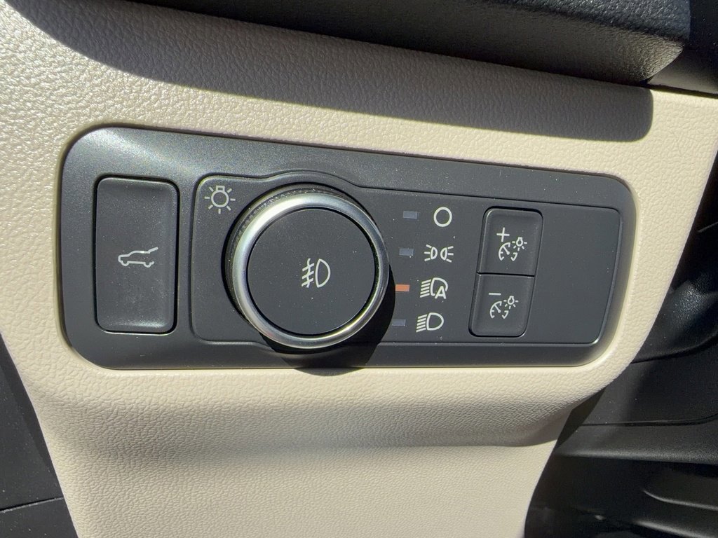 Certified 2022 Ford Escape SEL image 28