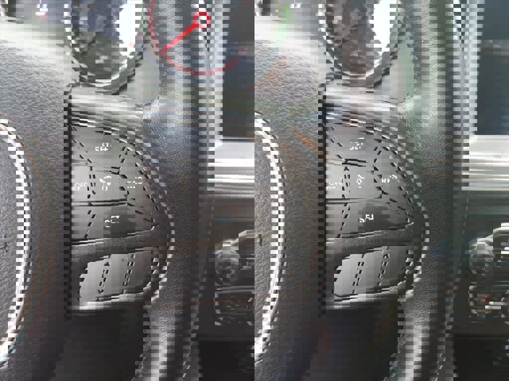 Used 2023 Dodge Charger SXT image 9