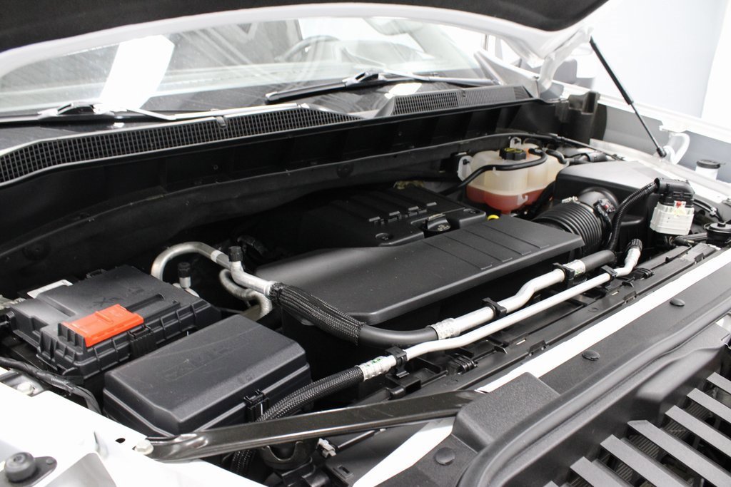 Used 2024 Chevrolet Silverado 1500 LT image 18