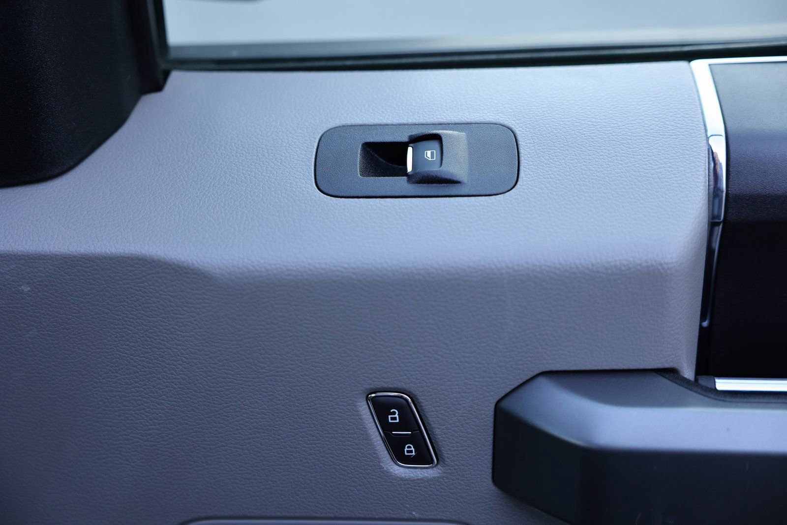 Certified 2020 Ford F150 XLT image 10