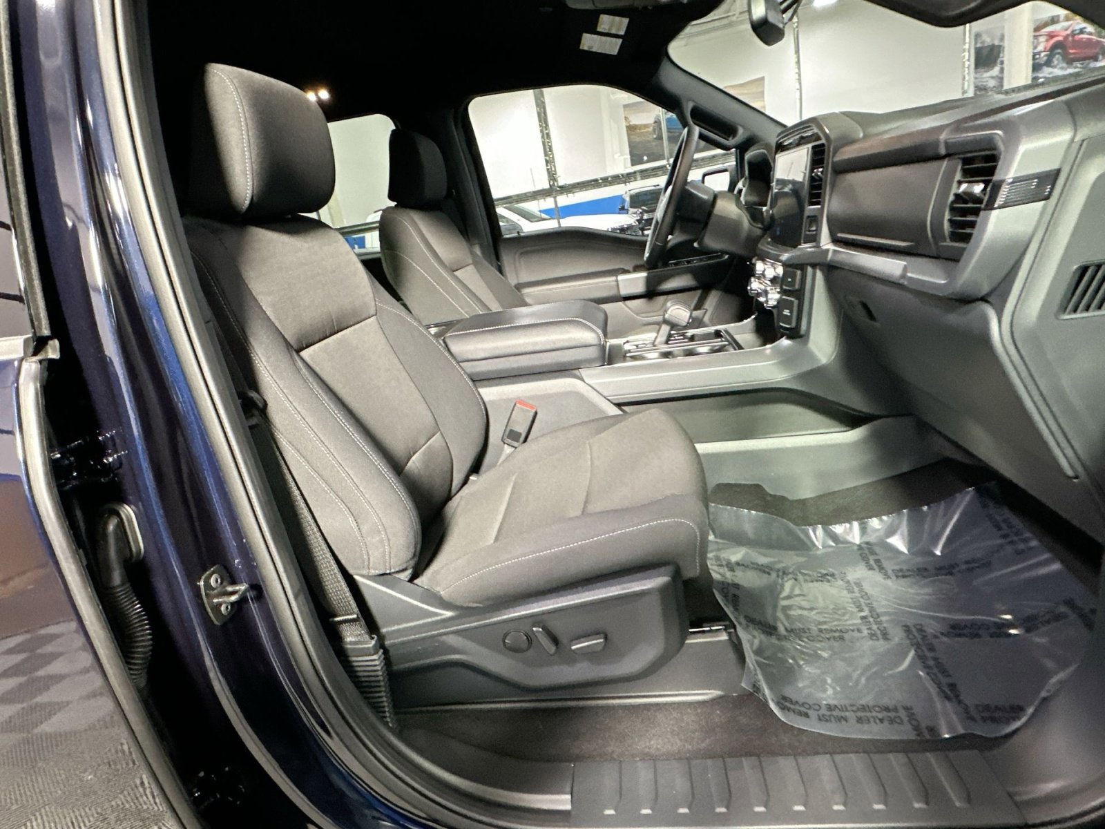 Certified 2025 Ford F150 XLT w/ Equipment Group 302A MID image 35