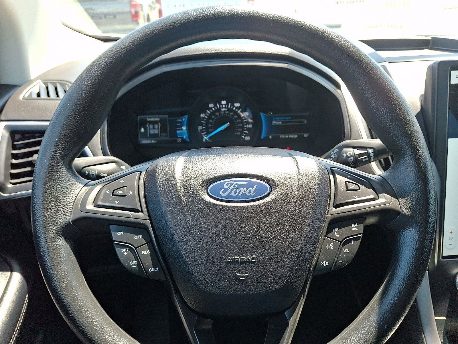 Certified 2022 Ford Edge SE w/ Black Appearance Package AWD/4WD image 17