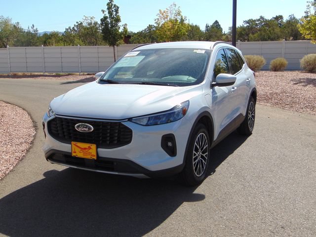 Certified 2026 Ford Escape SE FWD image 9