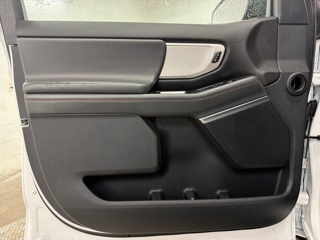 Certified 2025 Ford Expedition Active RWD image 17