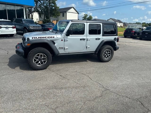 Used 2024 Jeep Wrangler Unlimited Rubicon AWD/4WD image 15