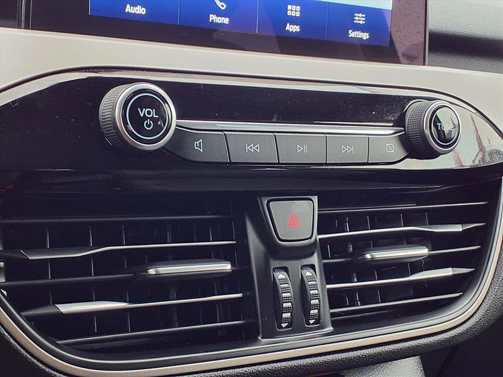 Certified 2022 Ford Escape SE w/ Cold Weather Package image 14