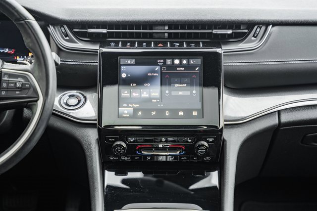 Used 2022 Jeep Grand Cherokee Altitude image 24