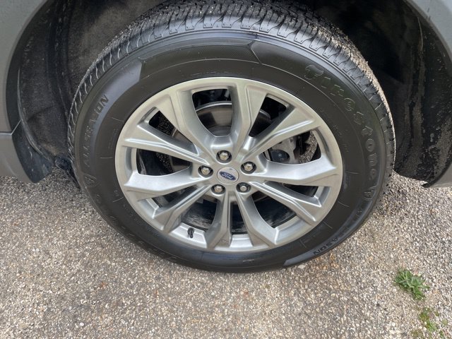 Certified 2024 Ford Explorer XLT w/ Equipment Group 202A AWD/4WD image 32