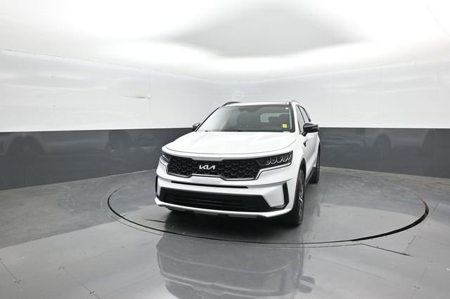 Used 2022 Kia Sorento S w/ Panoramic Sunroof Package FWD image 3