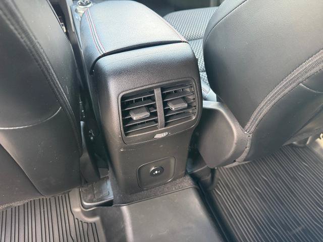 Certified 2024 Ford Escape ST-Line w/ Tech Pack #1 AWD/4WD image 17