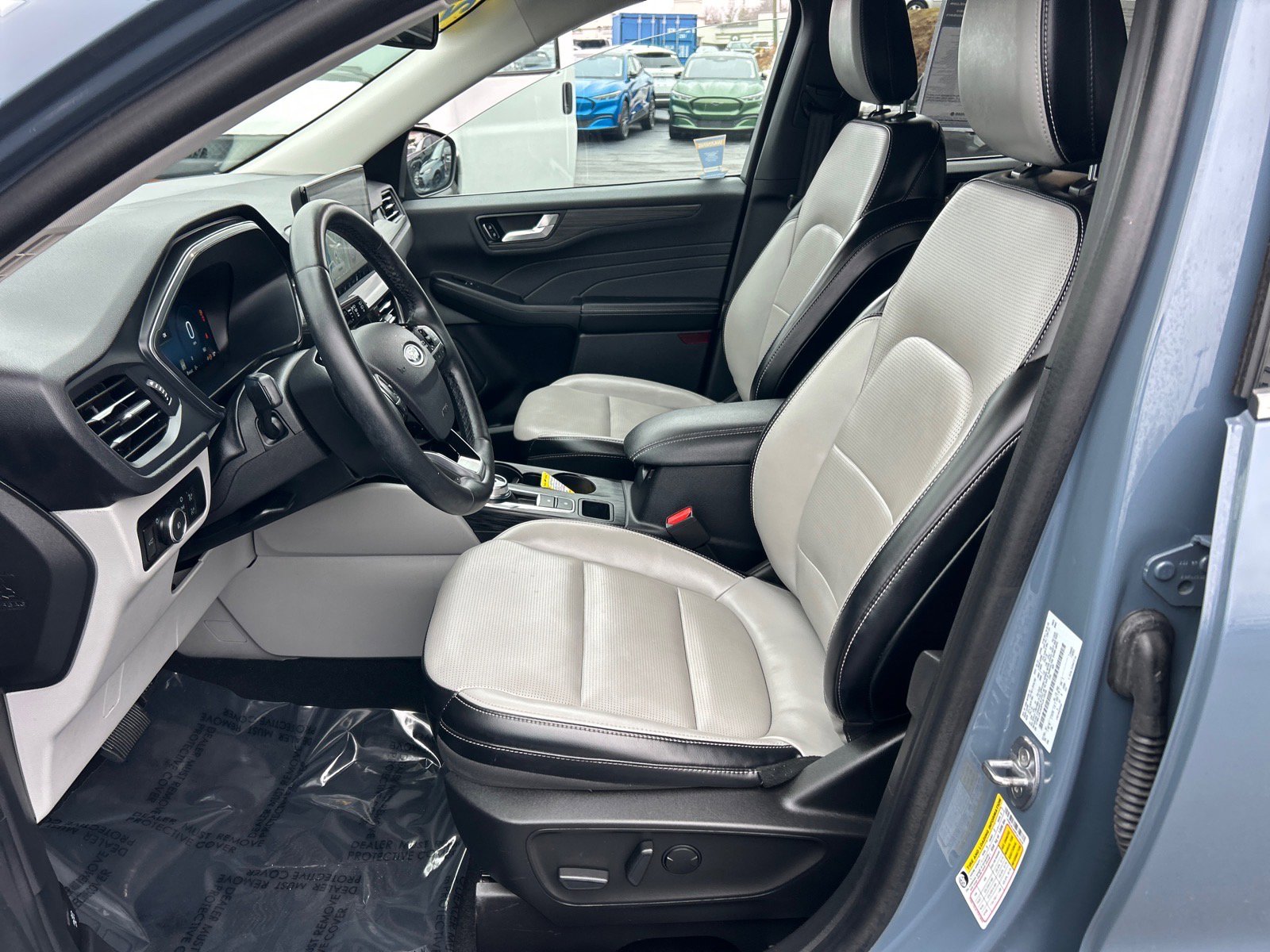 Certified 2023 Ford Escape Platinum image 6