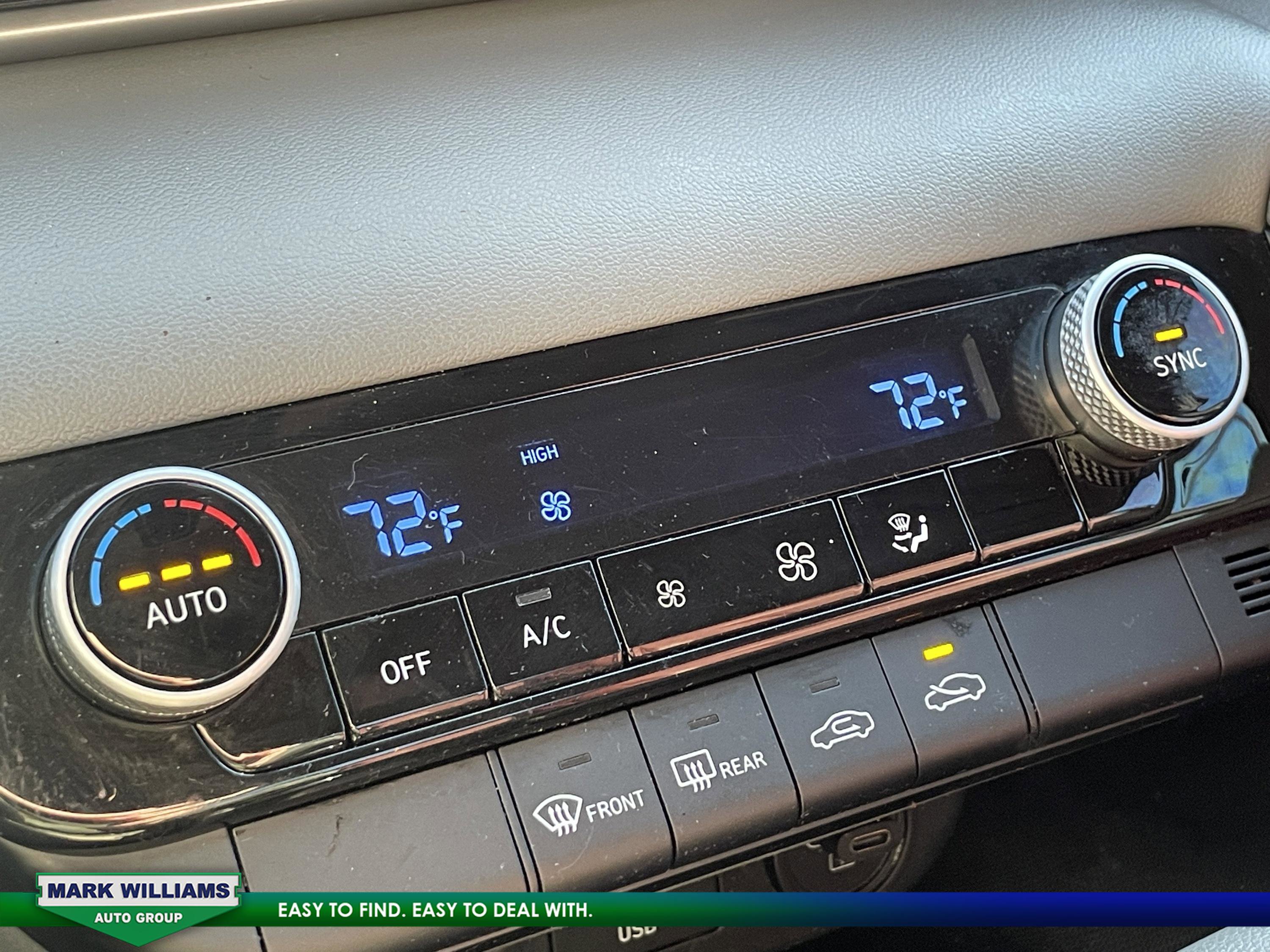 Used 2021 Hyundai Elantra SEL image 18