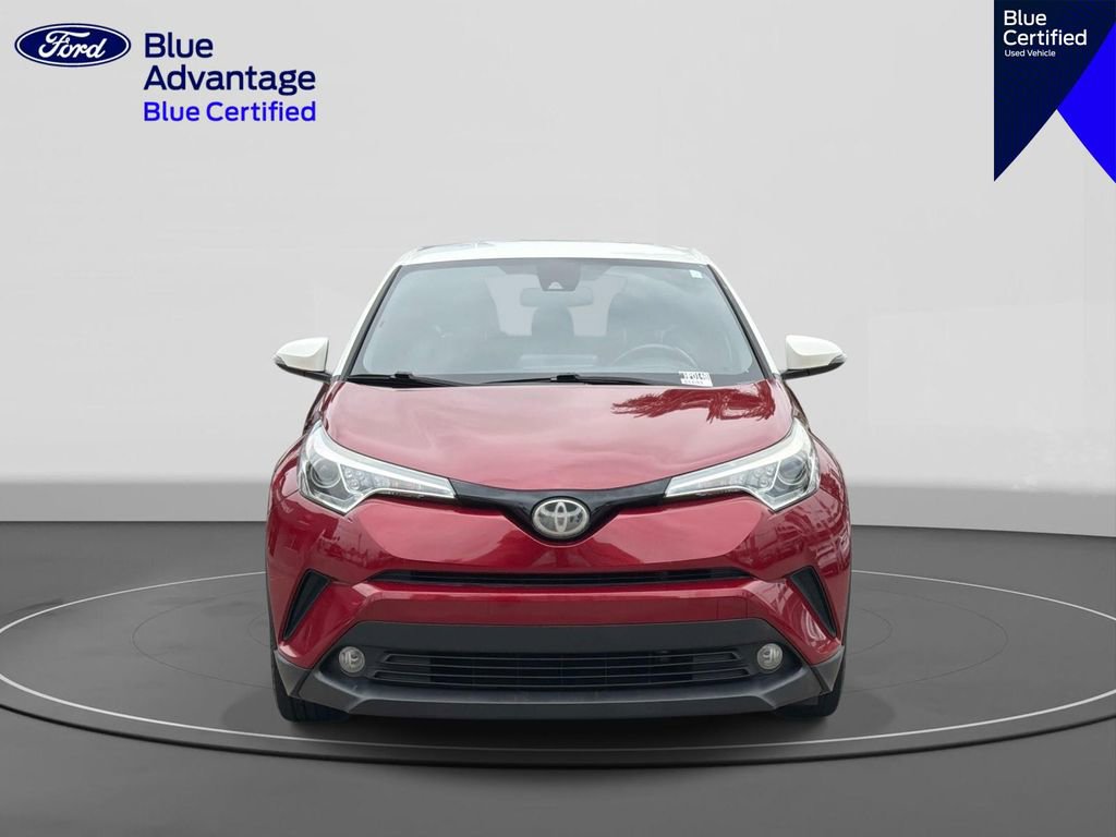 Used 2018 Toyota C-HR XLE FWD image 3