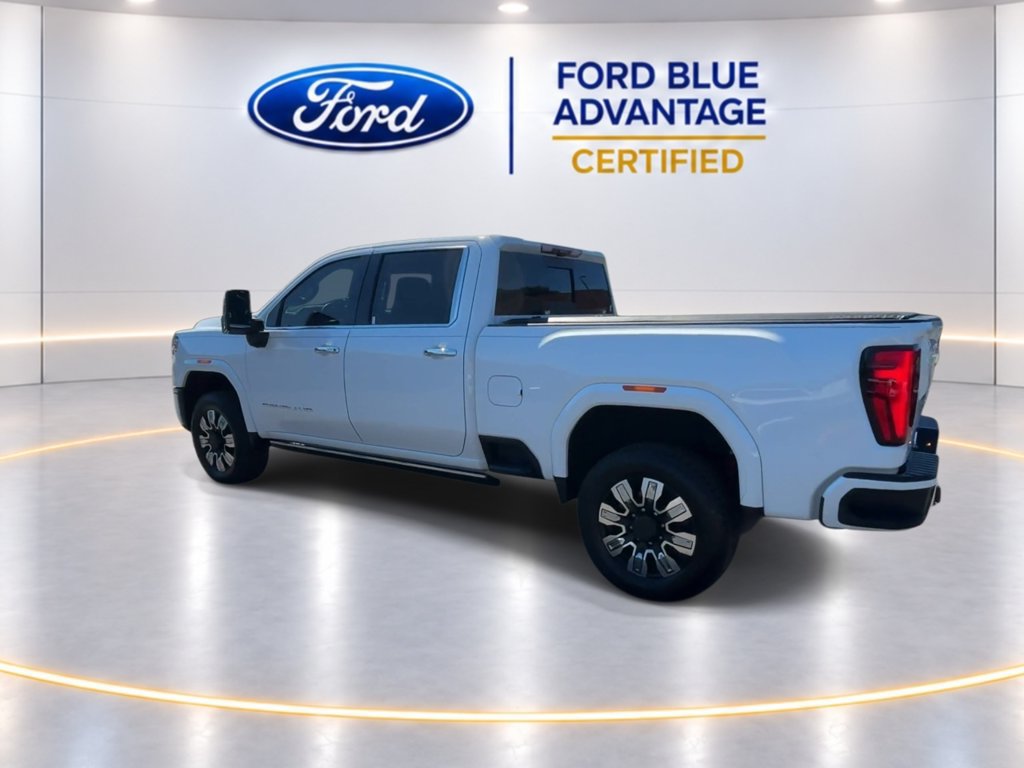 Used 2024 GMC Sierra 3500 Denali w/ Technology Package AWD/4WD image 7
