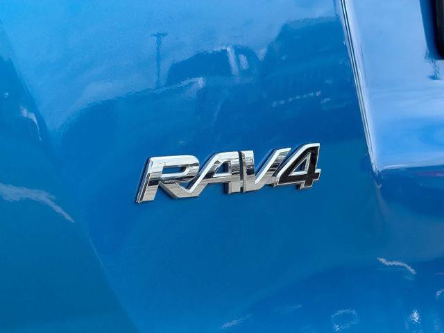Used 2017 Toyota RAV4 XLE w/ Plus Extra Value Package AWD/4WD image 13