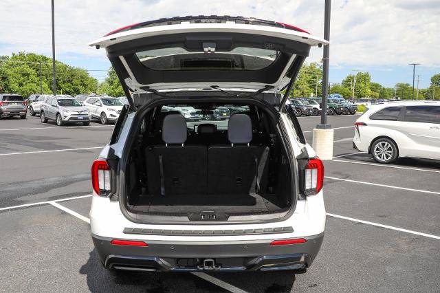 Certified 2025 Ford Explorer ST-Line w/ ST-Line Street Pack AWD/4WD image 9