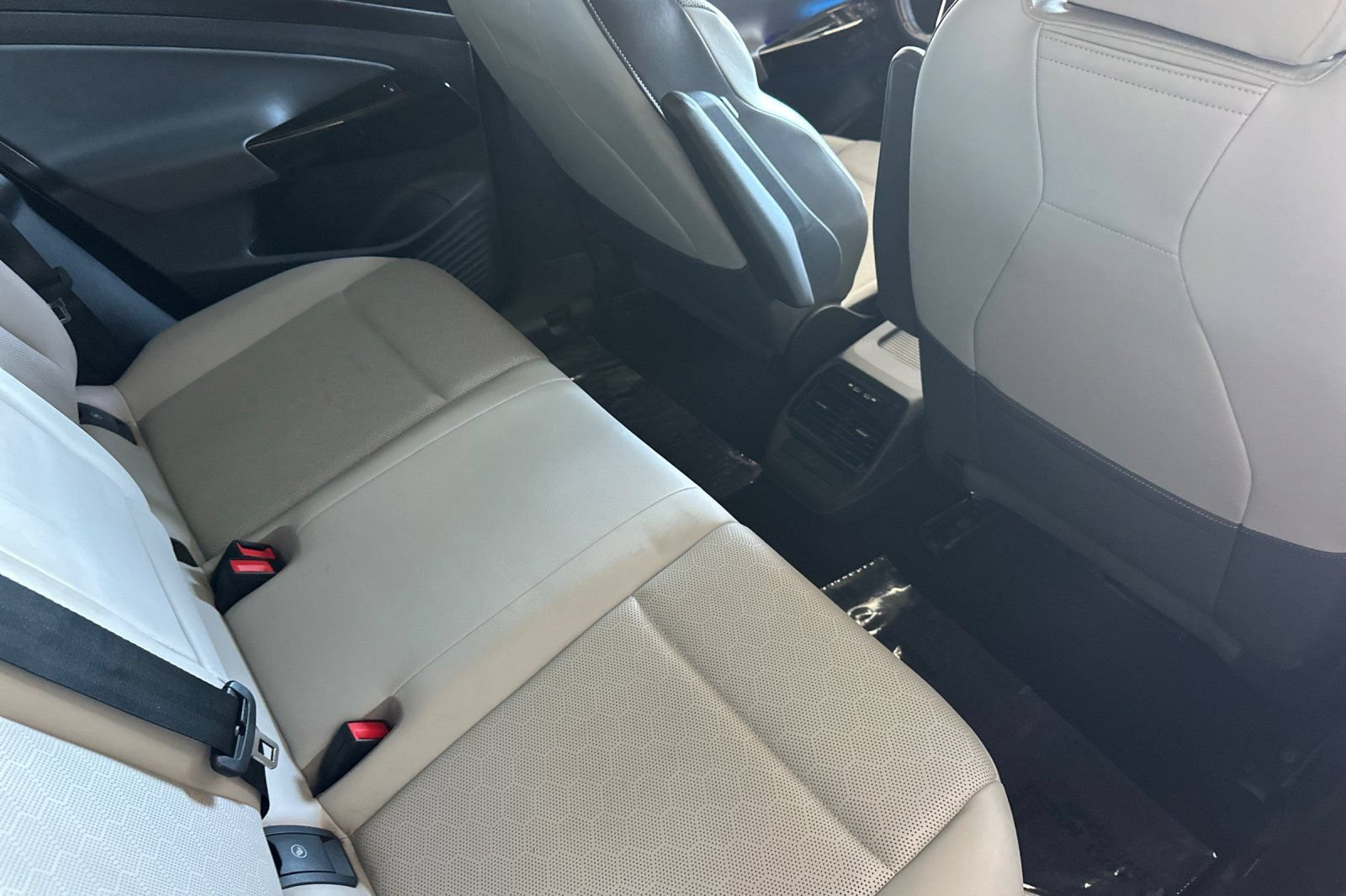 Used 2021 Volkswagen ID.4 Pro S w/ Gradient Package RWD image 18