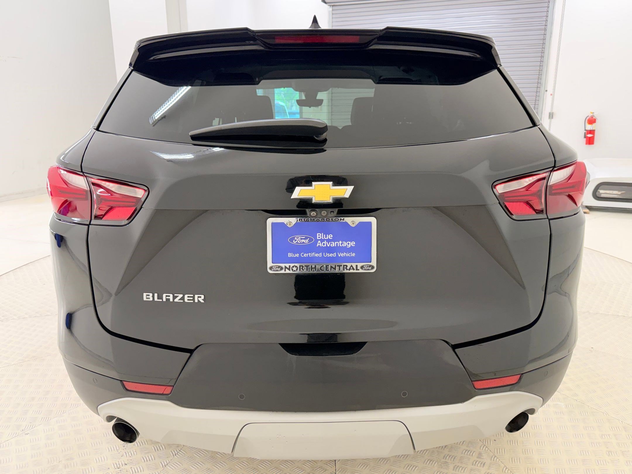 Used 2020 Chevrolet Blazer LT w/ Sound & Technology Package FWD image 4