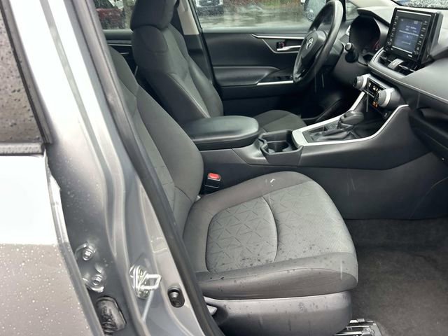 Used 2021 Toyota RAV4 XLE FWD image 27