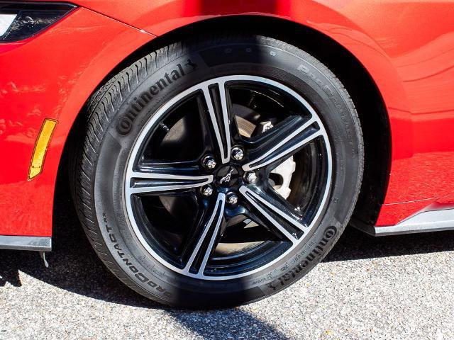 Certified 2024 Ford Mustang Coupe image 5