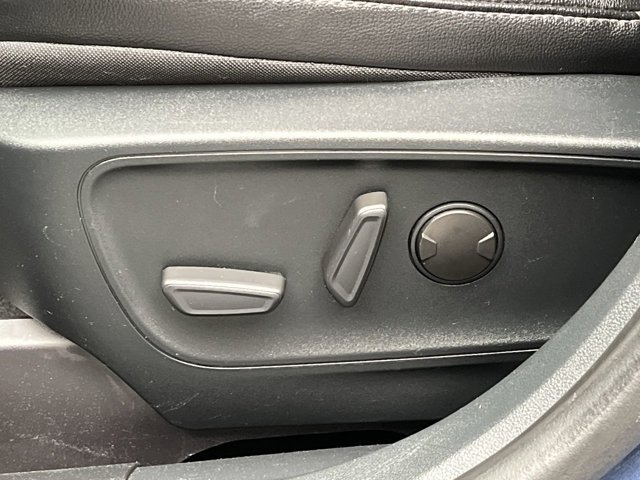 Certified 2020 Ford Escape Titanium AWD/4WD image 12