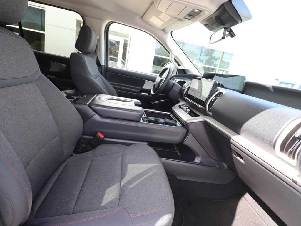 Certified 2025 Ford Expedition Max Active AWD/4WD image 15