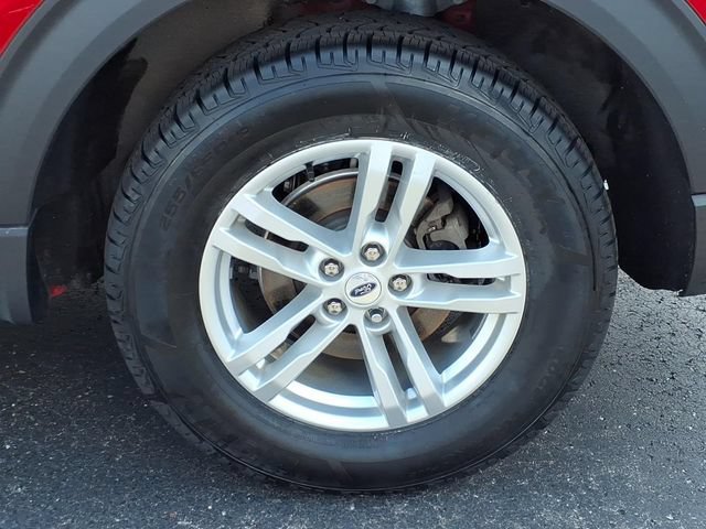 Certified 2023 Ford Explorer XLT w/ Equipment Group 202A AWD/4WD image 8