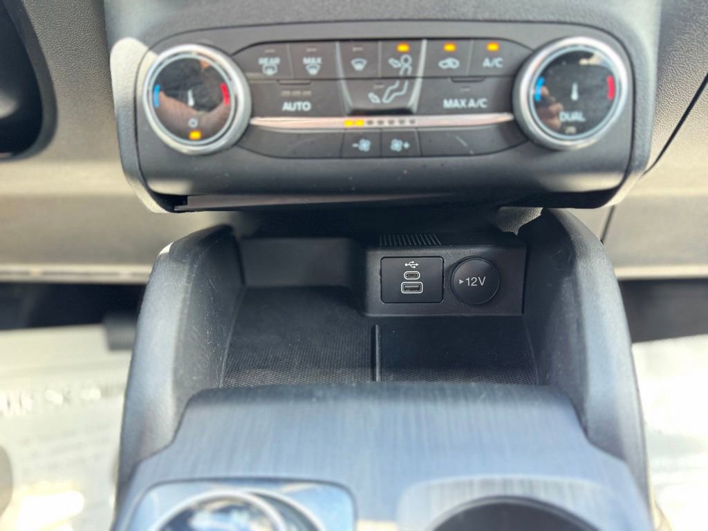 Certified 2025 Ford Escape ST-Line AWD/4WD image 25