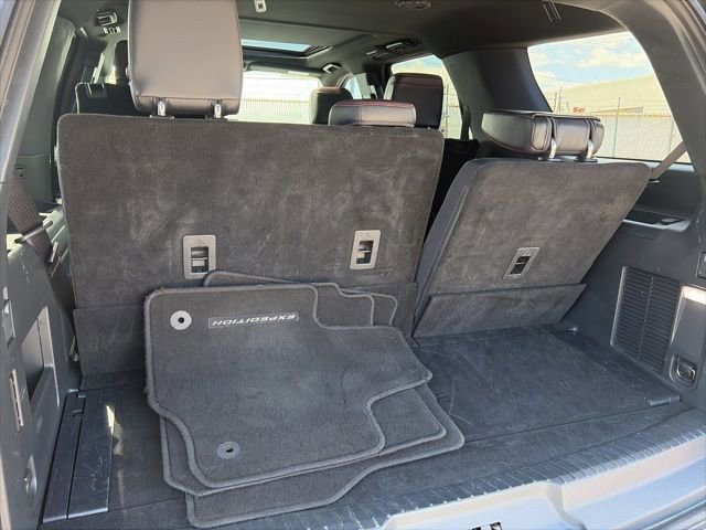 Certified 2023 Ford Expedition Limited image 8