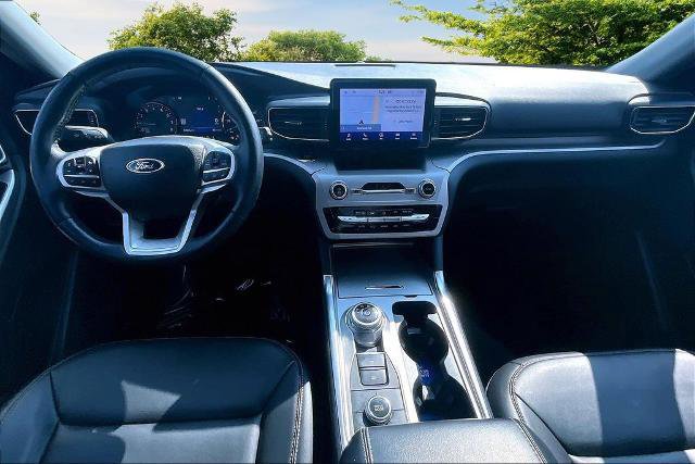 Certified 2023 Ford Explorer XLT w/ Equipment Group 202A image 15