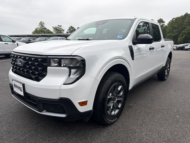 Certified 2025 Ford Maverick XLT w/ XLT Luxury Package AWD/4WD image 1