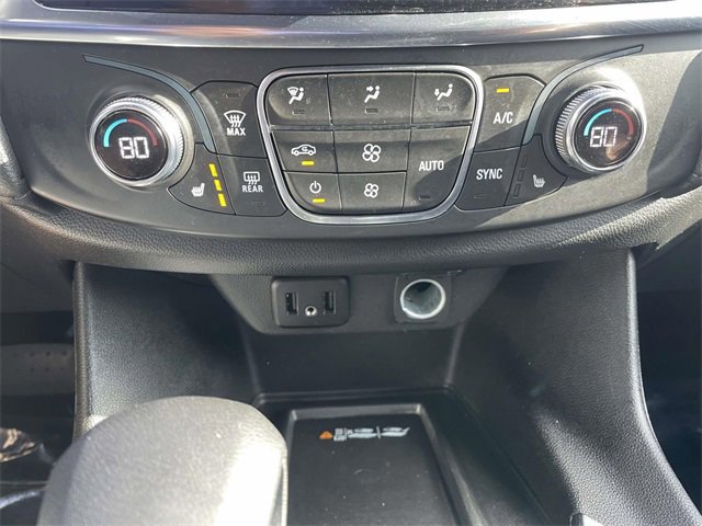 Used 2022 Chevrolet Traverse LT image 23