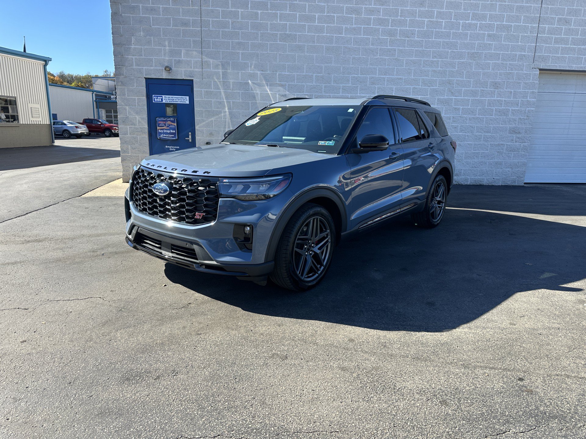 Certified 2025 Ford Explorer ST w/ Sun And Sound Package AWD/4WD image 2